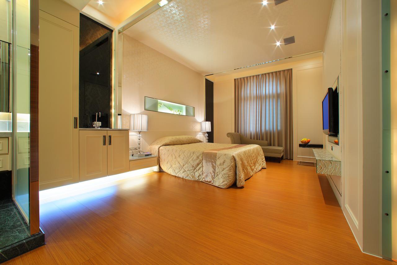 Spring Hotel Taichung Exterior foto
